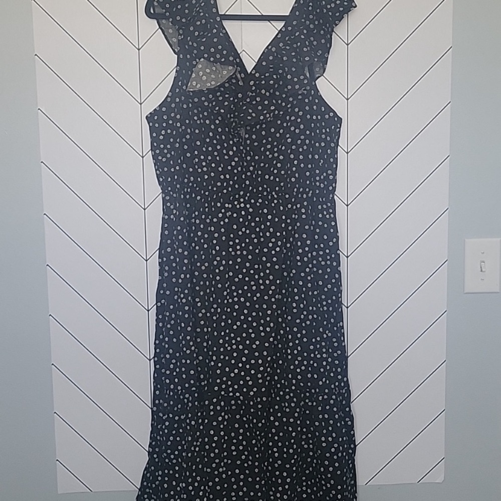 NWT 🌺 Banana Republic sleeveless dress with ruffles 🌺 Size XL